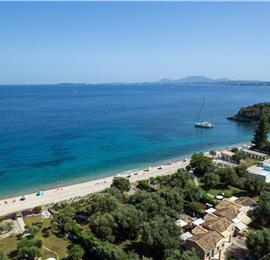 3 bedroom villa with pool and sea views in Barbati, Corfu, sleeps 8
